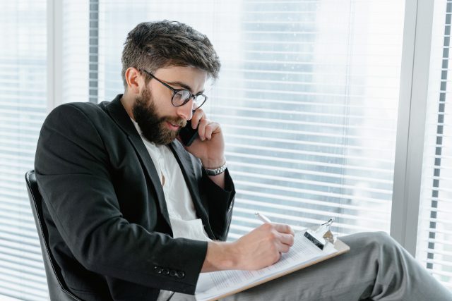 Przedstawiciel handlowy – jak nim zostać?